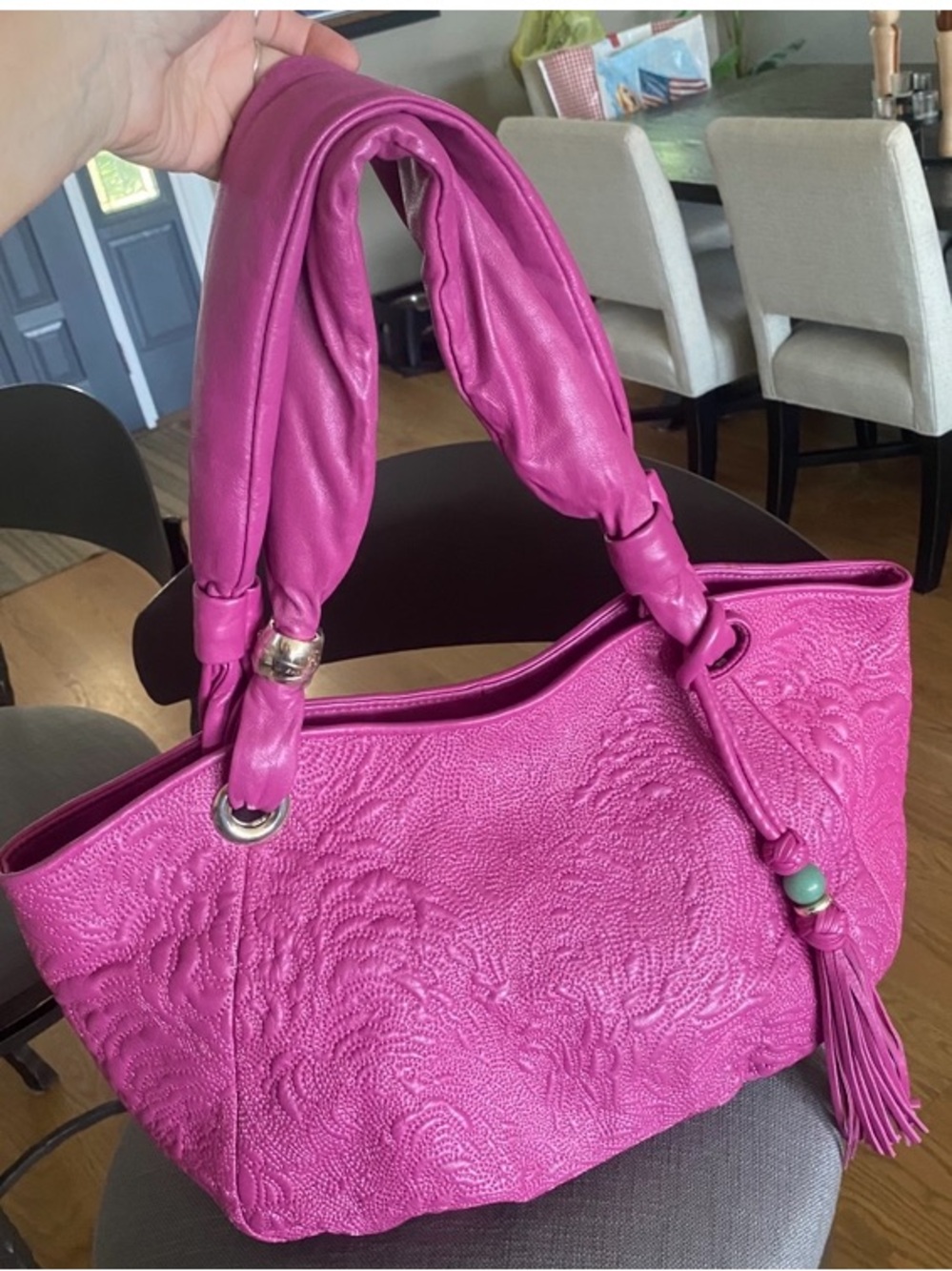 SHANGHAI TANG— “Feather Quilt Special Collection” Fuchsia Embossed Leather Bag